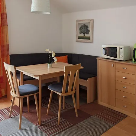 Piontek Apartment *