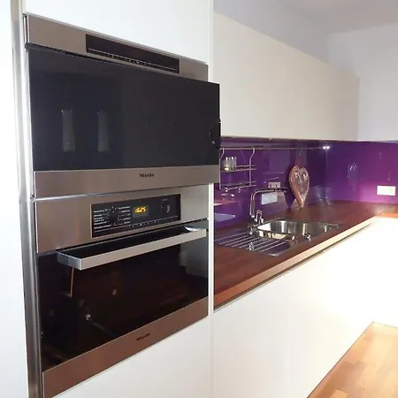 דירה Piontek אבנסי